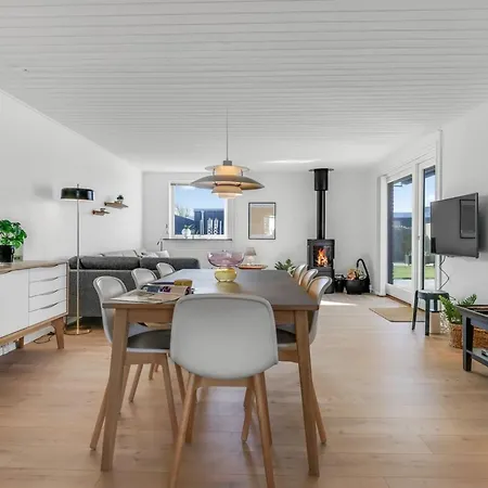 Sulo - 300m From The Sea By Interhome