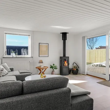 Vakantiehuis Sulo - 300m From The Sea By Interhome