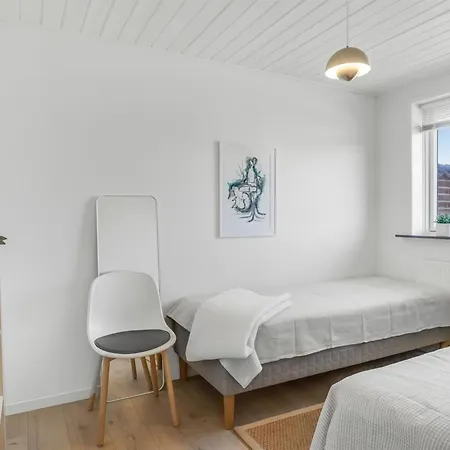 Sulo - 300m From The Sea By Interhome Vakantiehuis *